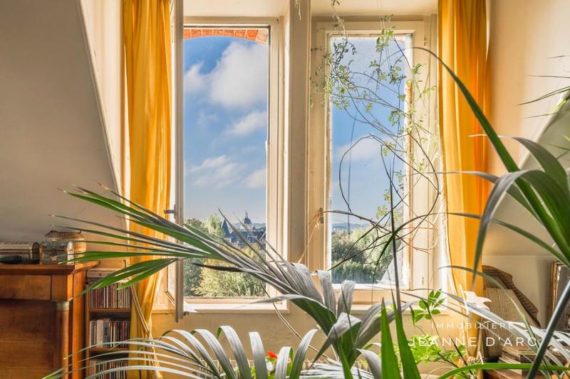 Appartement - 106 m² - 4 pièces