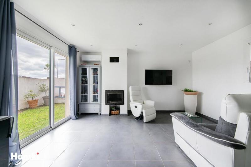 Villa - 90 m² - 4 pièces