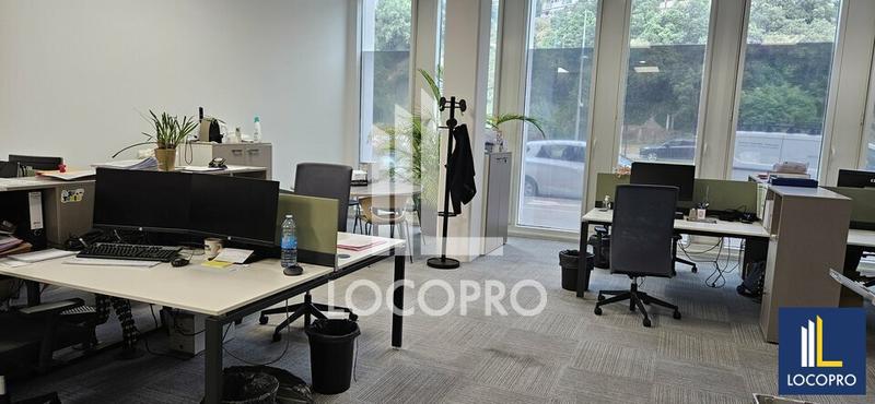 Bureau - 403 m²
