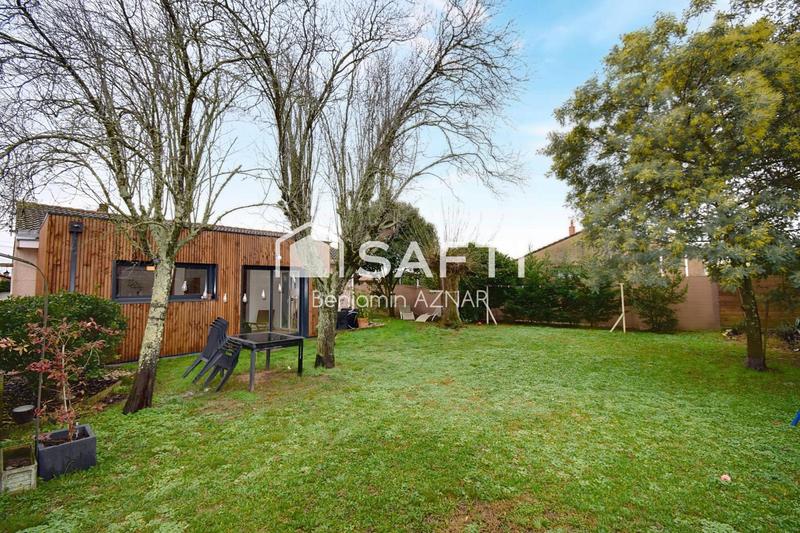 Maison - 104 m² - 4 pièces