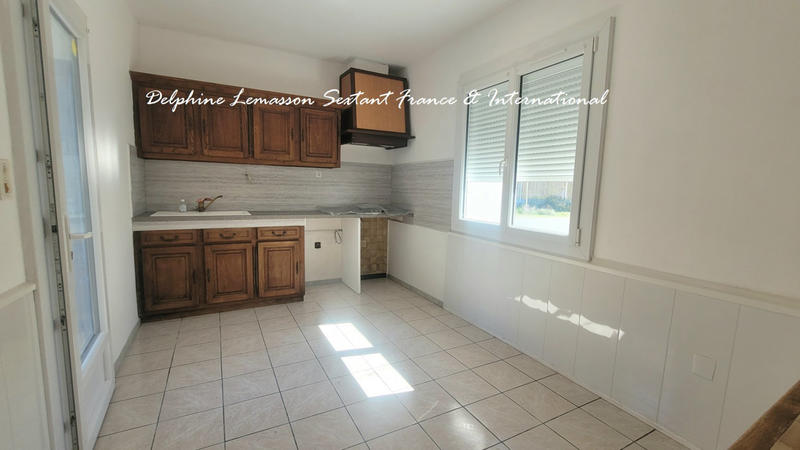 Maison - 240 m² - 12 pièces