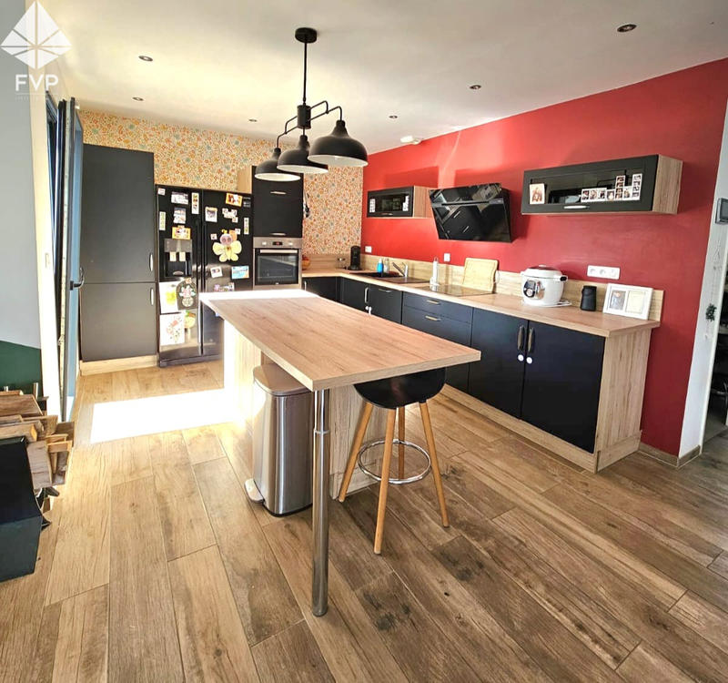 Maison - 160 m² - 7 pièces