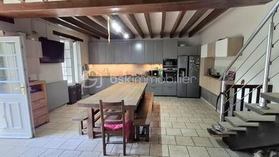 Longère - 220 m² - 8 pièces