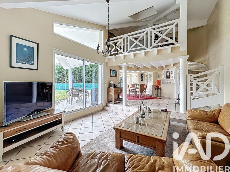 Maison - 173 m² - 7 pièces