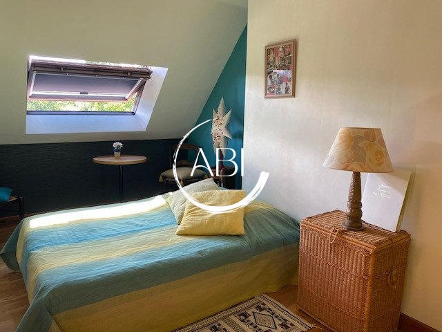 Maison - 180 m² - 6 pièces