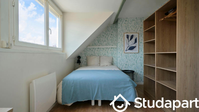 Chambre - 120 m² - 1 pièce