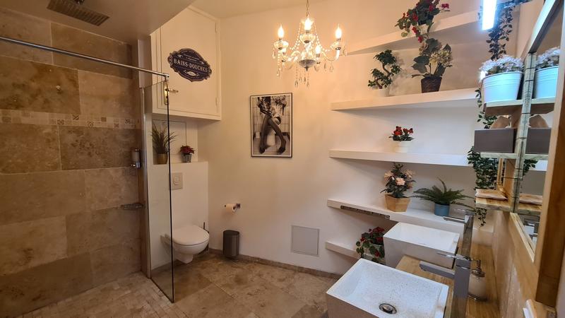 Loft - 350 m² - 9 pièces