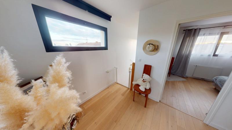 Maison contemporaine - 122 m² - 5 pièces