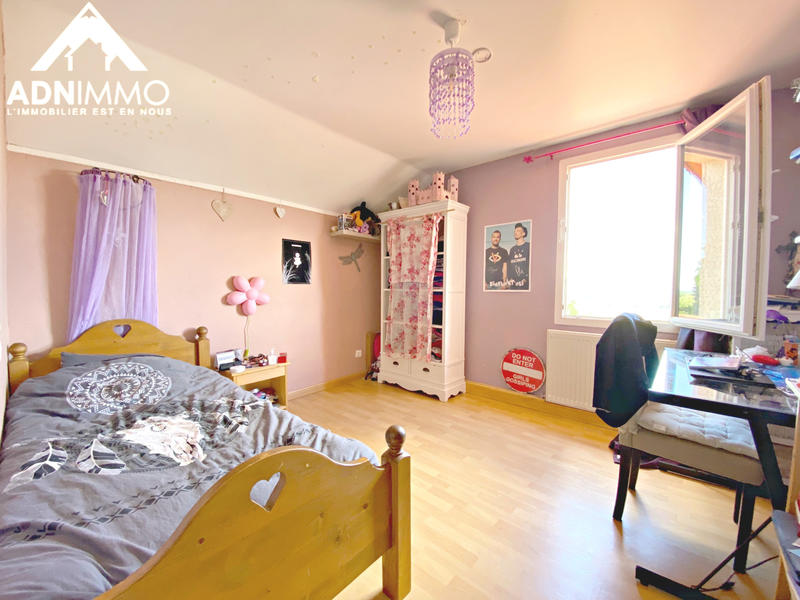 Maison - 170 m² - 5 pièces