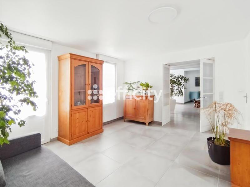 Maison - 160 m² - 5 pièces