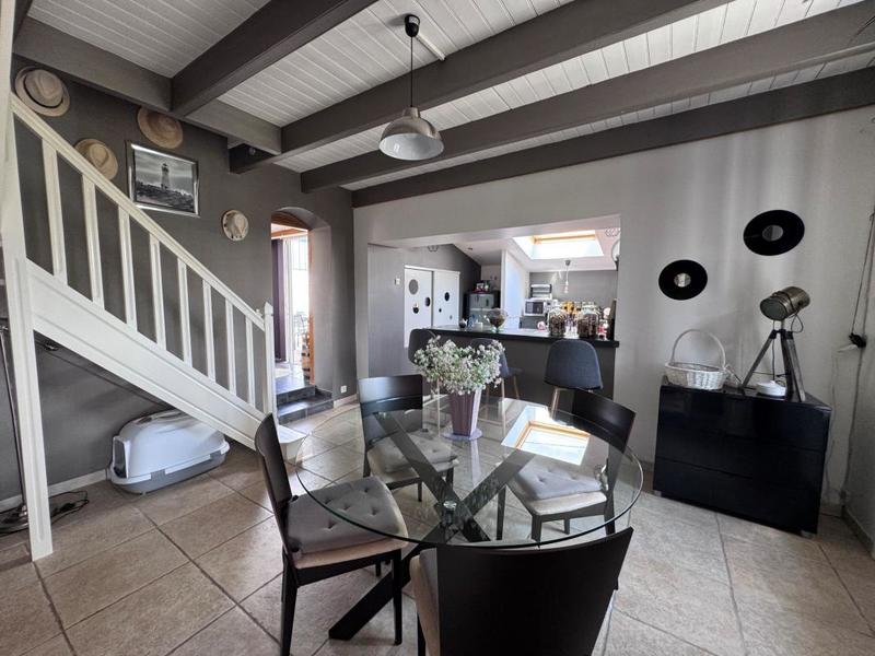 Maison - 92 m² - 4 pièces