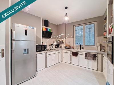 Maison - 165 m² - 6 pièces