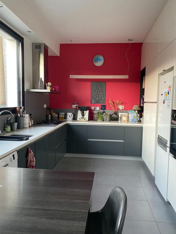 Maison - 225 m² - 7 pièces