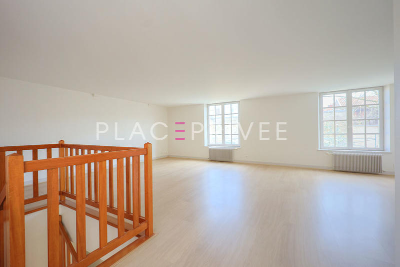 Immeuble - 17 pièces