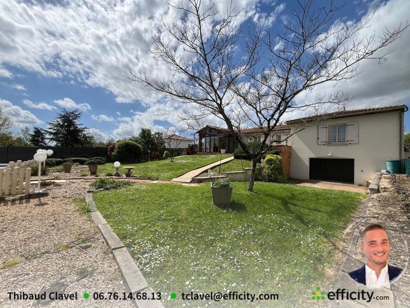 Maison - 208 m² - 6 pièces