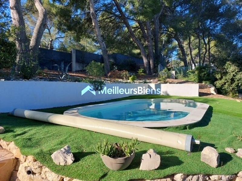Villa - 193 m² - 6 pièces