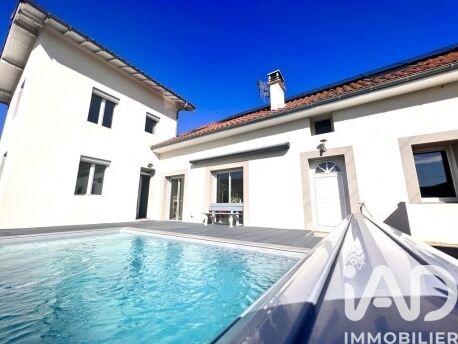 Maison de maîtres - 200 m² - 9 pièces