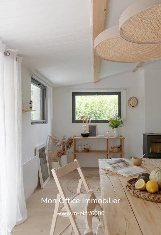 Maison - 230 m² - 8 pièces