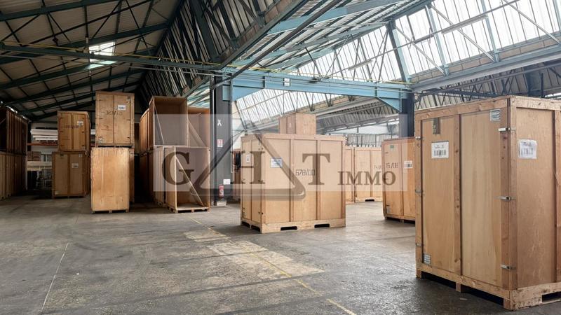 Entrepôt - 5 519 m²