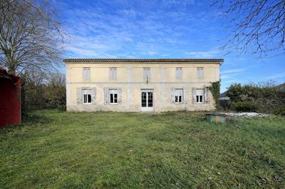 Maison - 294 m² - 6 pièces