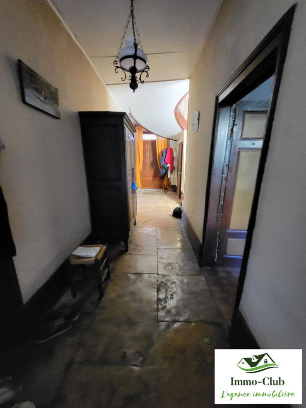 Maison ancienne - 190 m² - 9 pièces