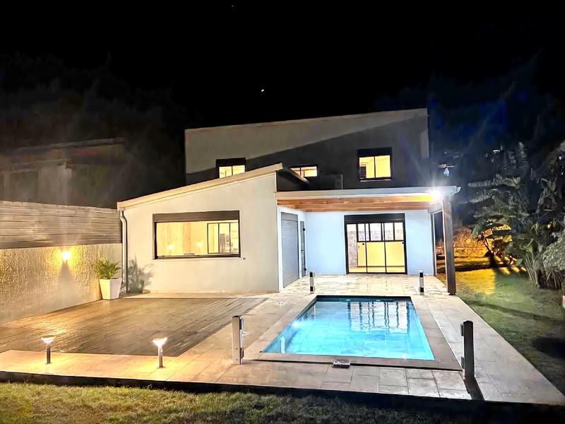 Maison - 100 m² - 4 pièces