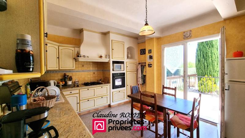 Maison - 237 m² - 9 pièces