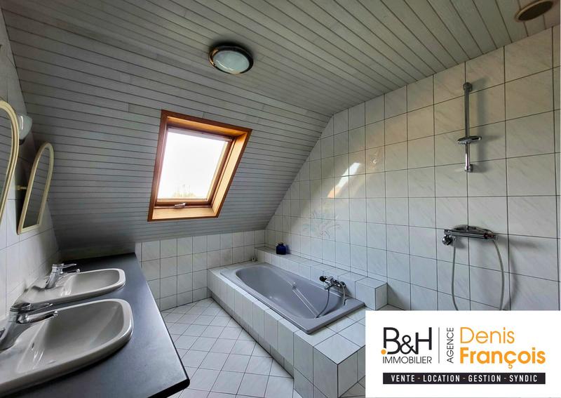 Maison - 130 m² - 4 pièces