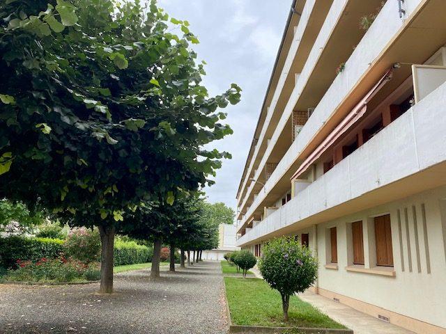 Appartement - 83 m² - 3 pièces