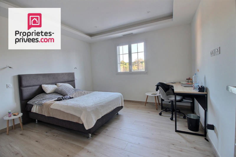 Villa - 640 m² - 13 pièces