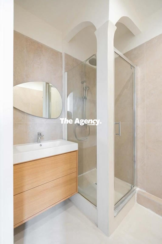 Appartement - 93 m² - 4 pièces