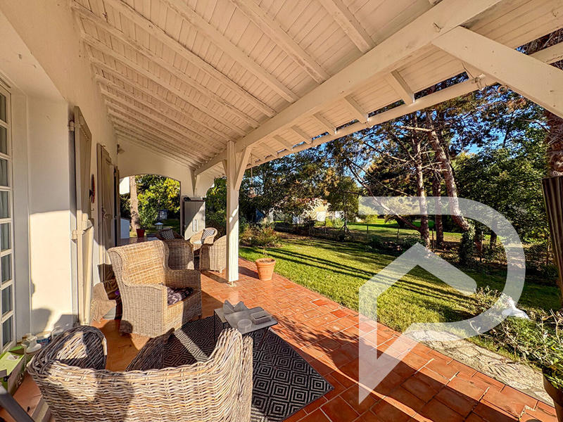 Maison - 185 m² - 6 pièces