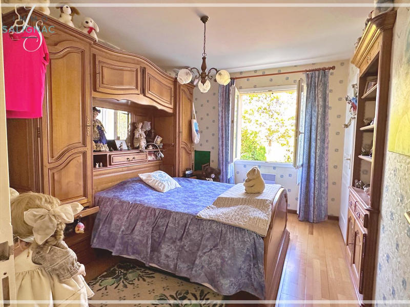 Maison - 121 m² - 5 pièces