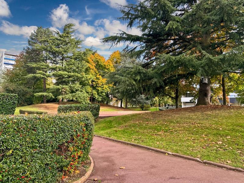 Appartement - 75 m² - 4 pièces