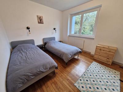 Maison - 140 m² - 7 pièces