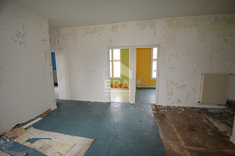 Maison - 235 m² - 7 pièces