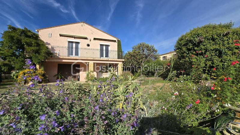 Maison traditionnelle - 144 m² - 7 pièces