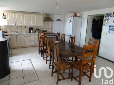 Maison - 213 m² - 8 pièces