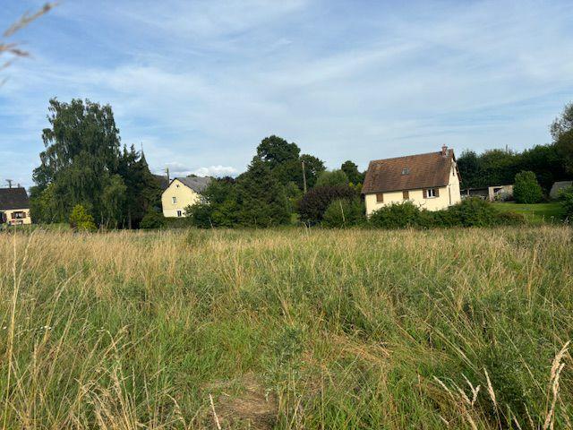 Terrain constructible - 3 000 m²