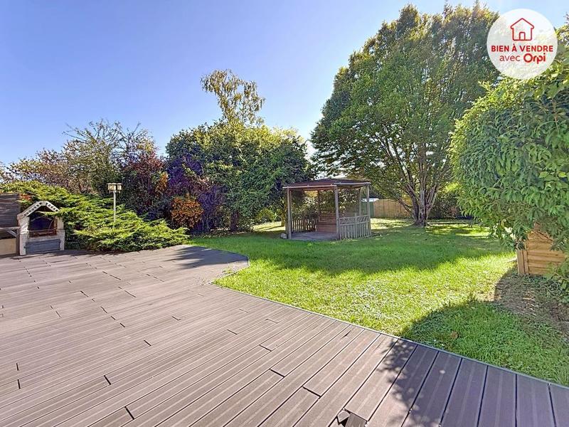 Maison - 143 m² - 8 pièces