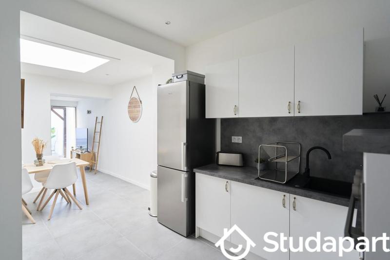 Chambre - 12 m² - 1 pièce