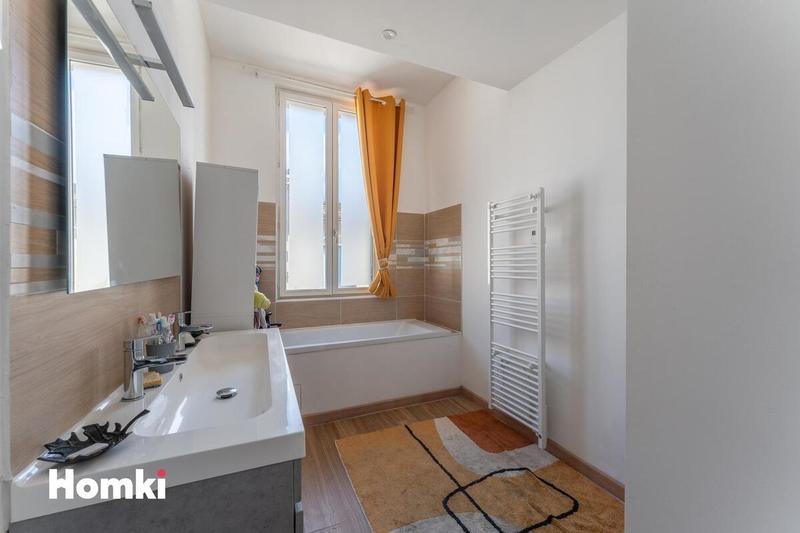 Maison de ville - 97 m² - 5 pièces
