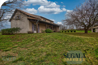 Maison - 180 m² - 4 pièces