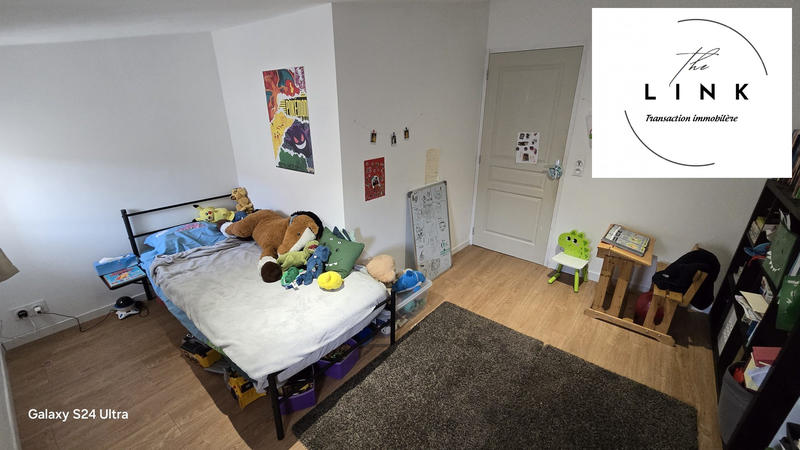 Maison - 95 m² - 5 pièces