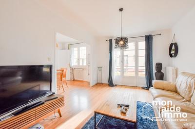 Appartement - 88 m² - 6 pièces