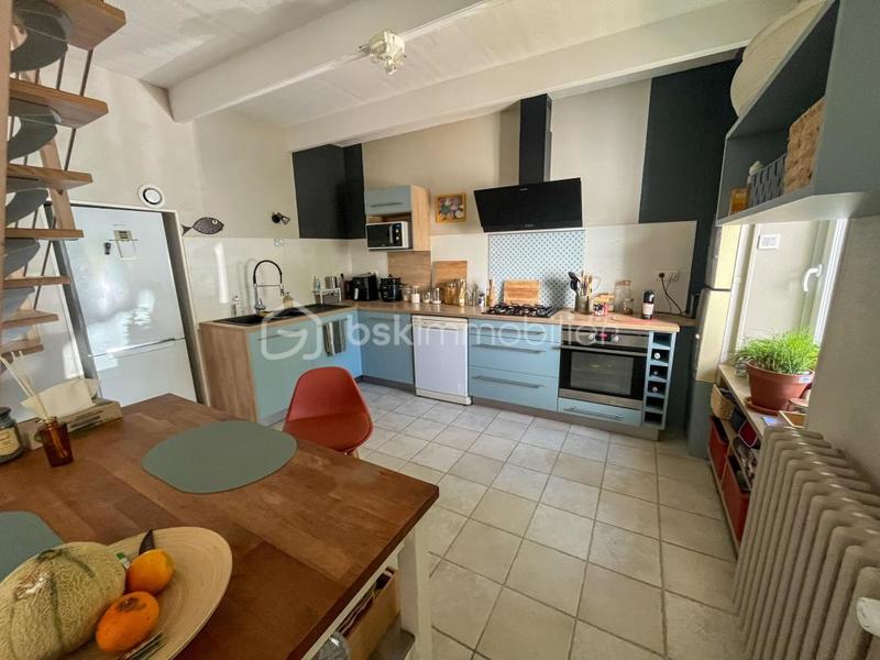 Maison - 176 m² - 8 pièces