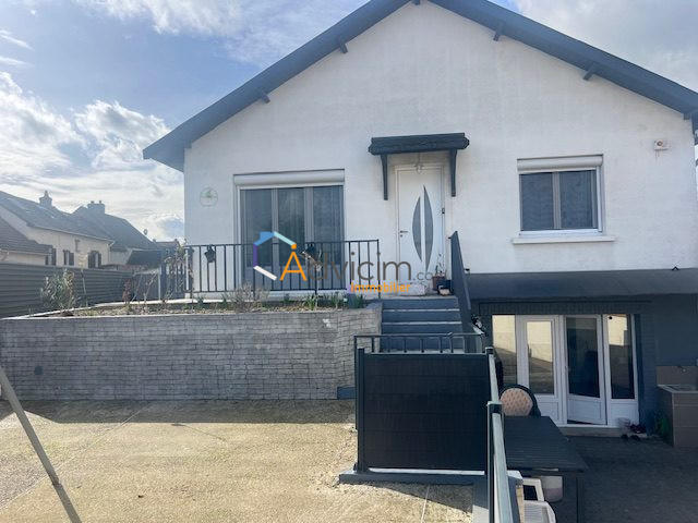 Maison - 150 m² - 7 pièces