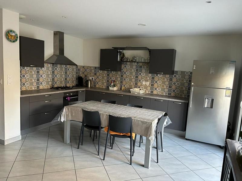 Maison - 140 m² - 6 pièces