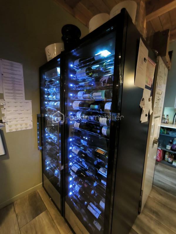 Local commercial - 99 m² - 2 pièces