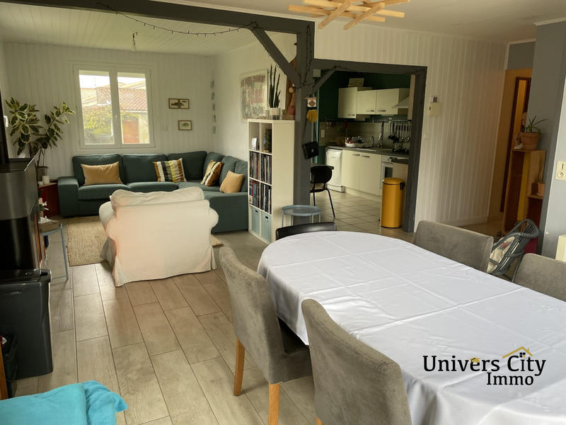 Maison - 101 m² - 6 pièces